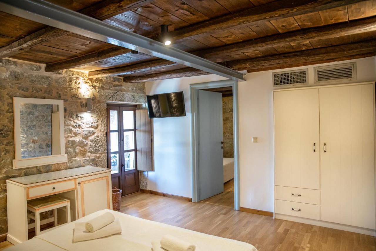 Trapela Areopolis, Boutique Hotel Екстериор снимка