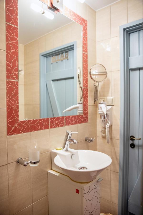 Trapela Areopolis, Boutique Hotel Екстериор снимка