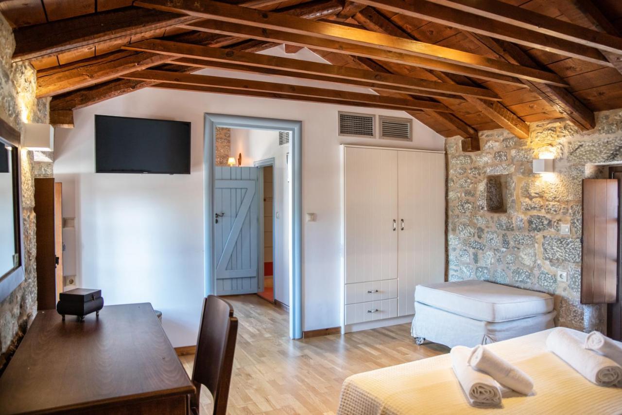 Trapela Areopolis, Boutique Hotel Екстериор снимка