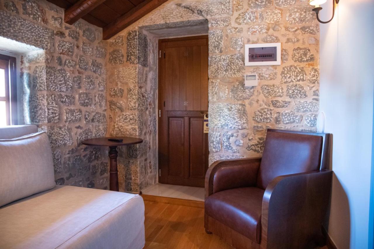 Trapela Areopolis, Boutique Hotel Екстериор снимка