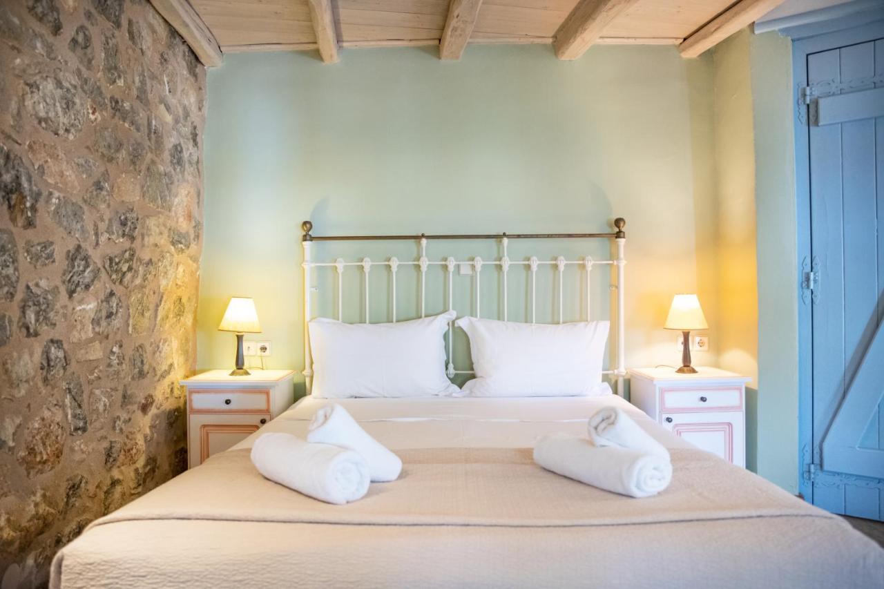 Trapela Areopolis, Boutique Hotel Екстериор снимка