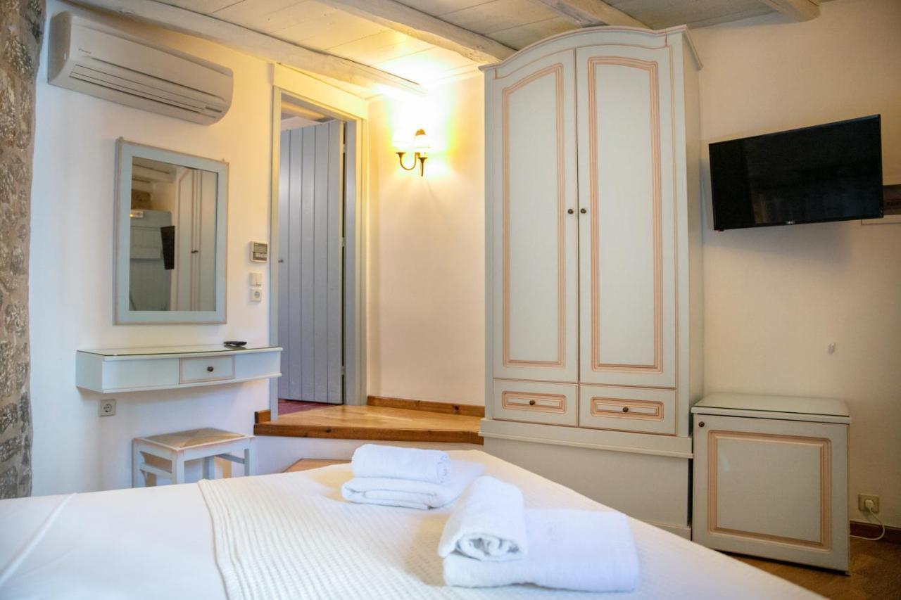 Trapela Areopolis, Boutique Hotel Екстериор снимка