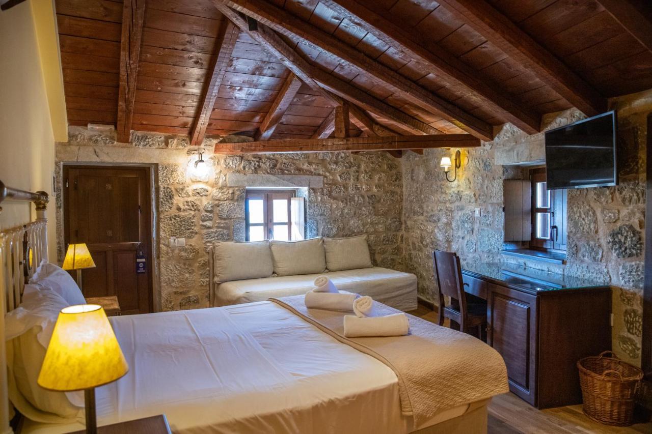 Trapela Areopolis, Boutique Hotel Екстериор снимка